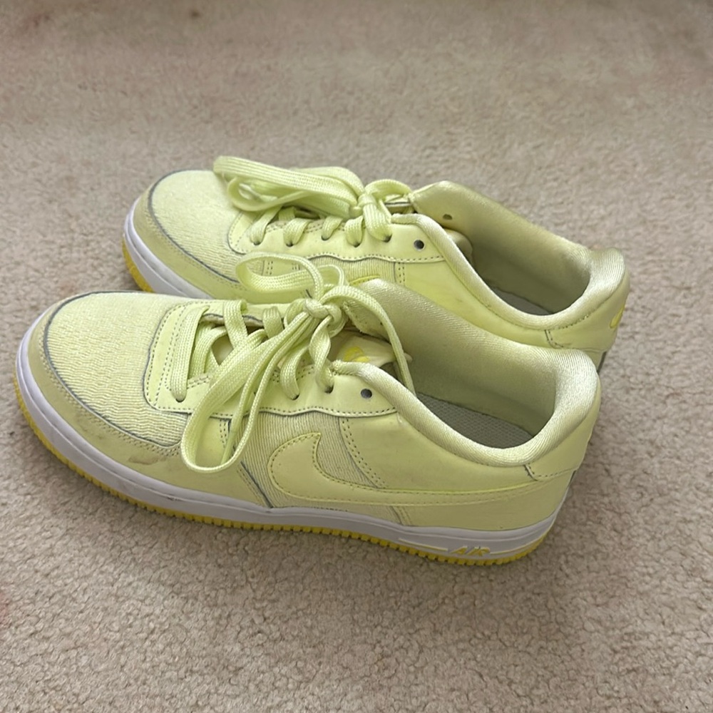 Nike shoes